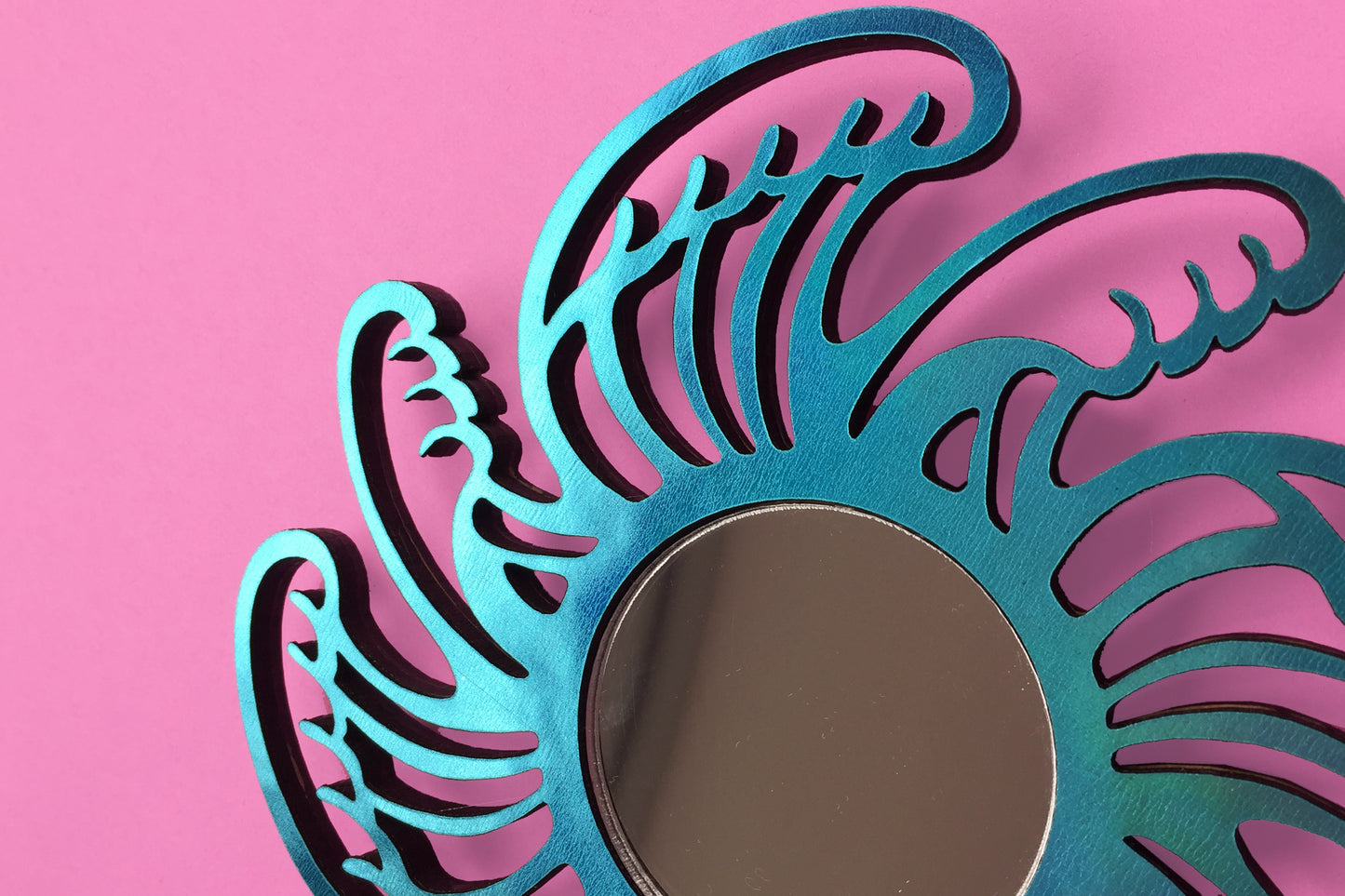 Waves Mirror