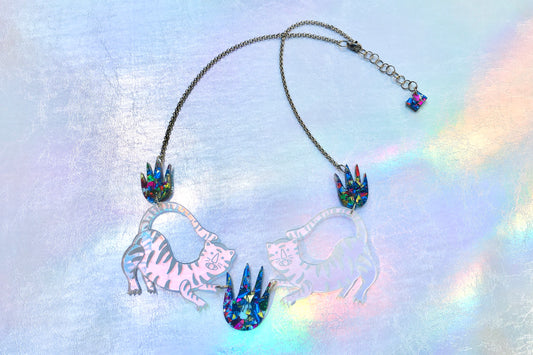 Iridescent Acrylic Tigrillos Necklace